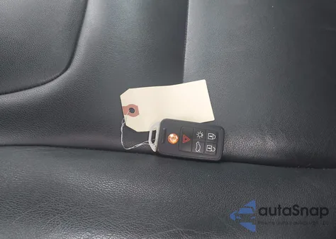 2015 Volvo Xc60 T5/T5 Premier from USA, damaged, VIN YV4612RK3F2734343